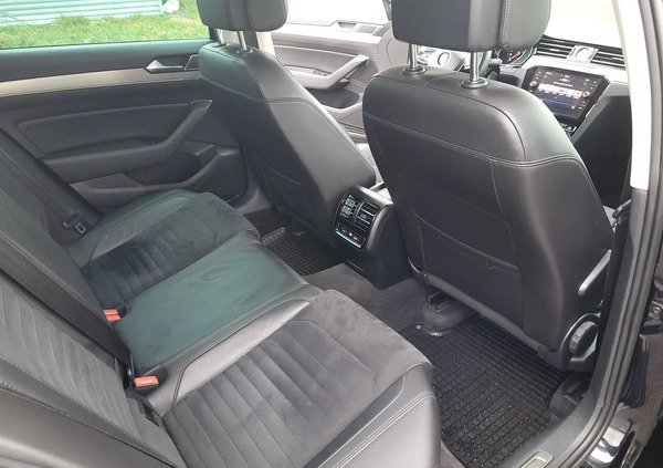 Volkswagen Passat cena 78359 przebieg: 253000, rok produkcji 2018 z Nekla małe 631